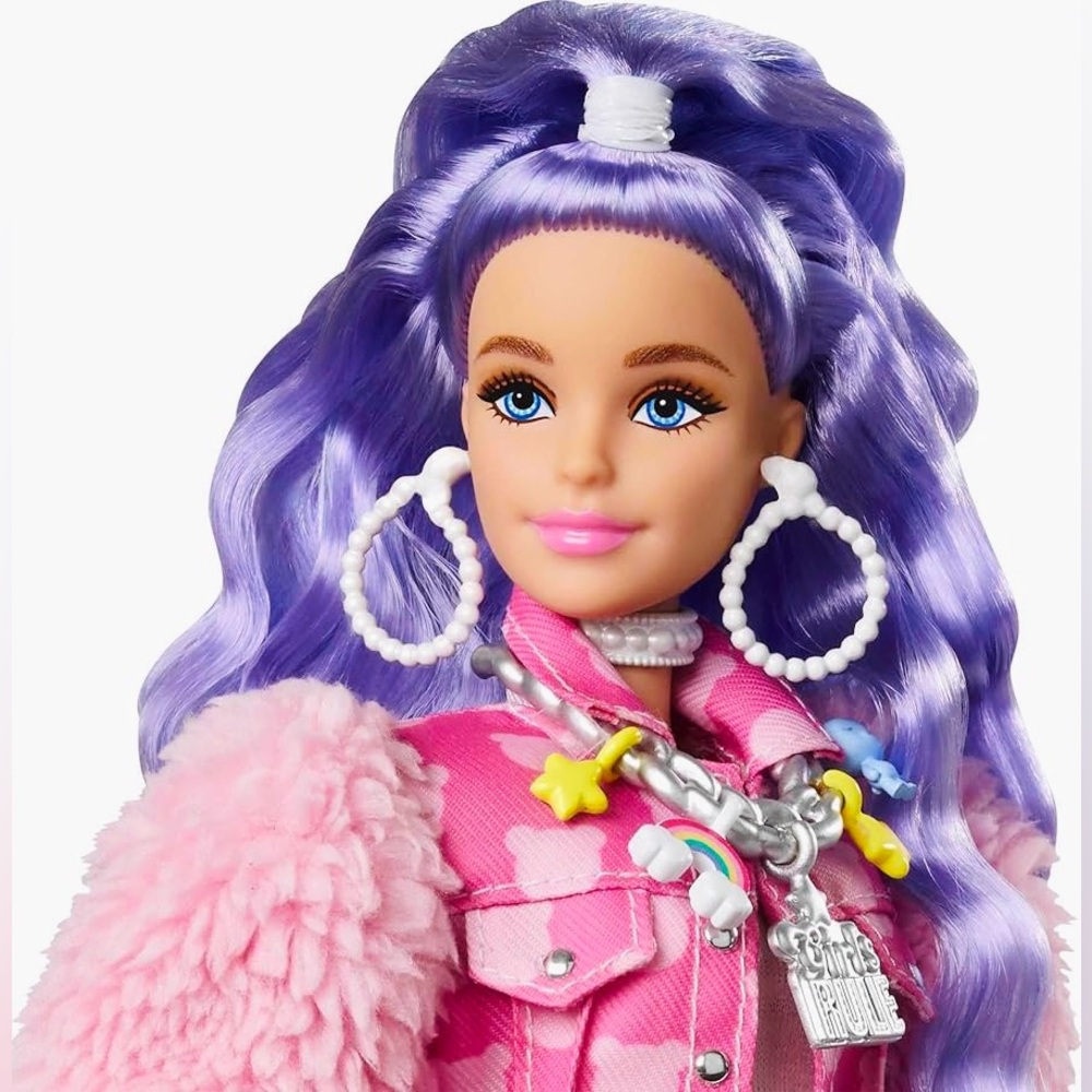 Barbie Extra Doll With Pet & Accessories - Picture 5 of 7